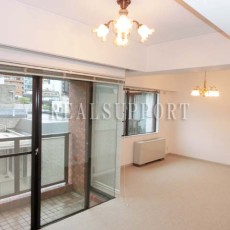 ■ハウス南青山　４０２号室